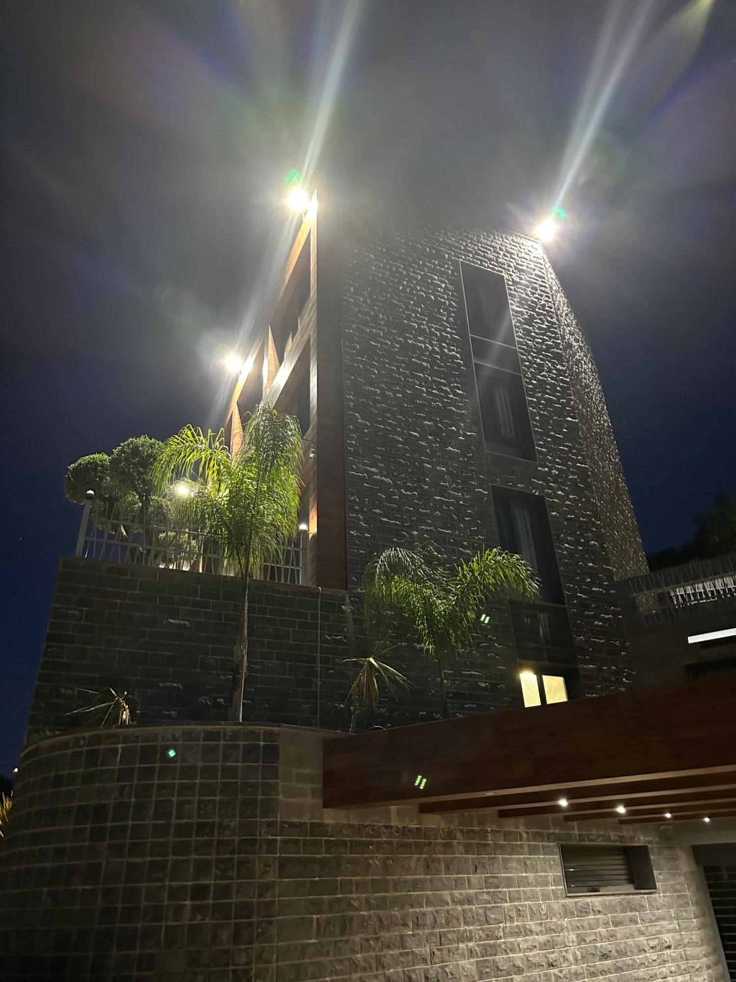 Grey Escape Apartments Qalhat Ngoại thất bức ảnh